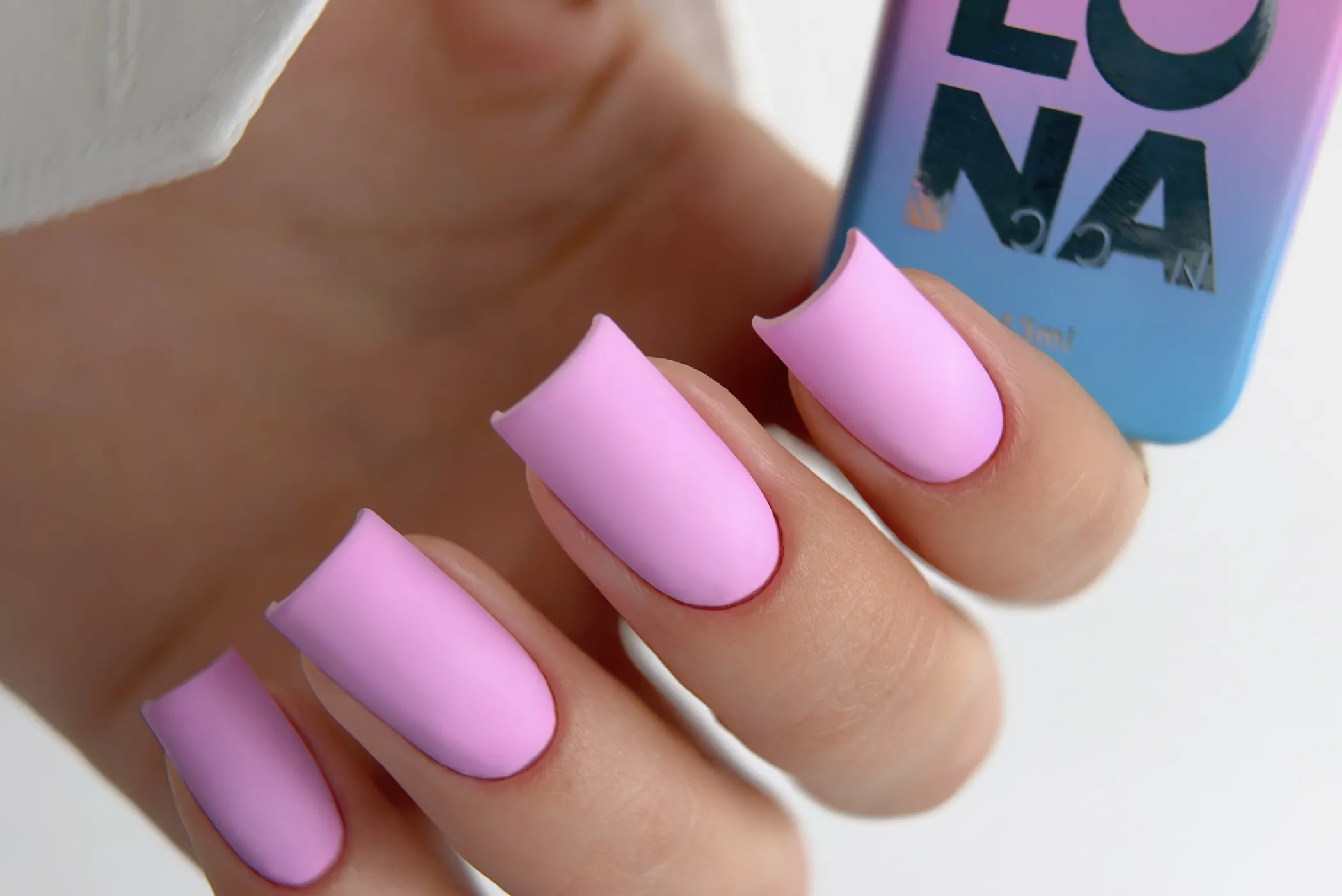 10 mistakes in a nail technician’s work that cause poor retention (and how to fix them)